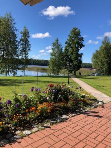 Wonderful Cottage By The Lake Hautjarvi Exterior photo